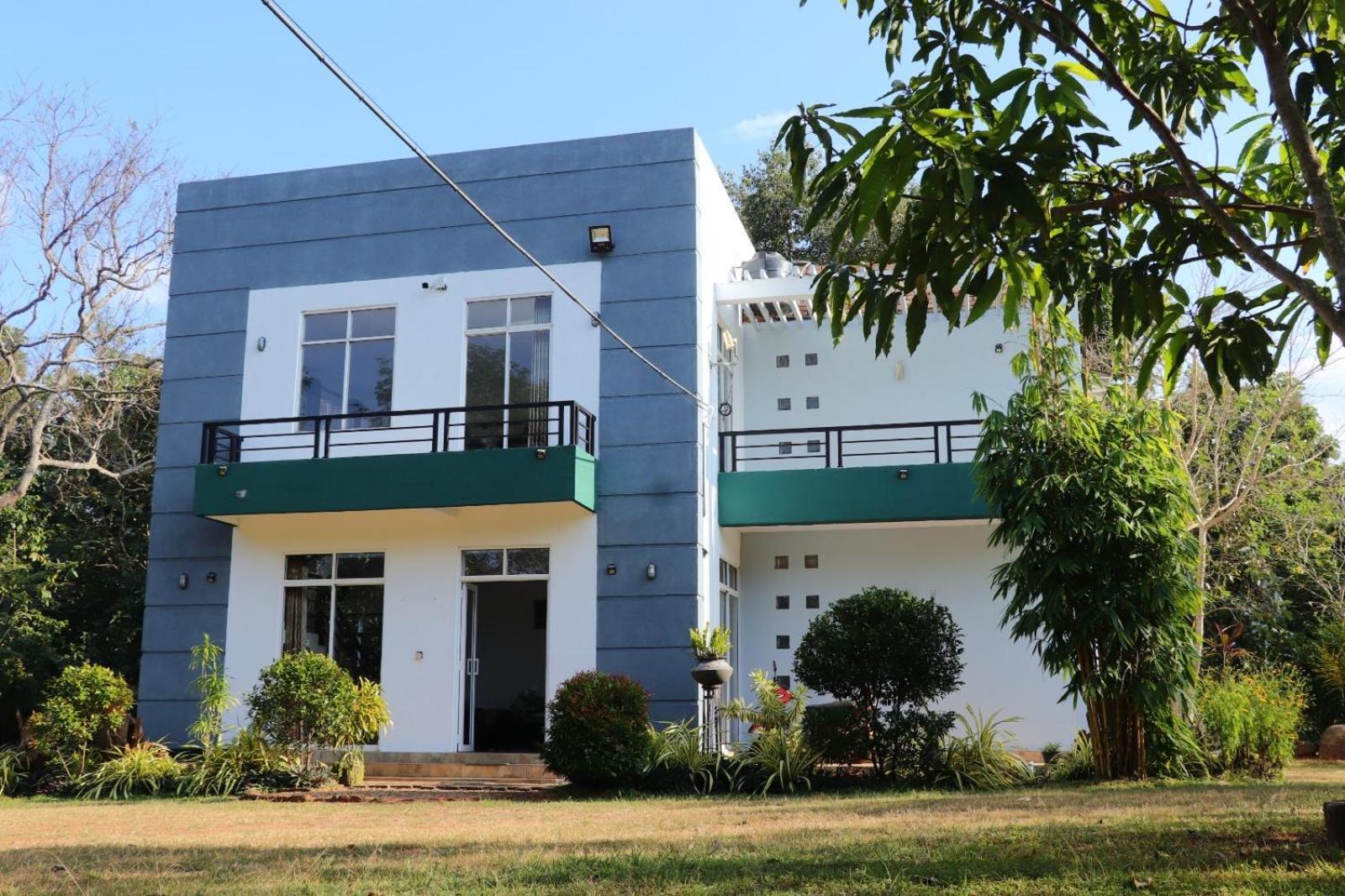 Peacock Resort Anuradhapura Exterior foto